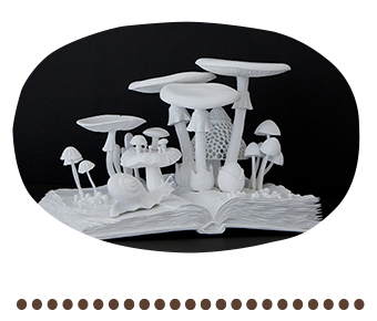 小島秋彦氏の彫刻作品 photo by janny suzuki